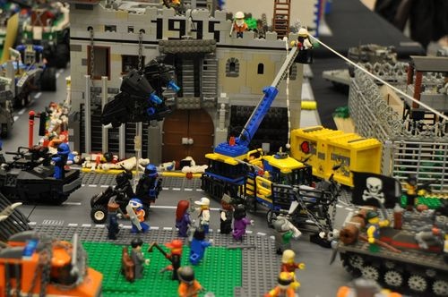 brickcon lego zombie apocafest